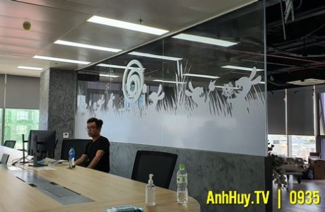 Thi Công Dán Kính Ubisoft Đà Nẵng Quảng Cáo Anh Huy TV